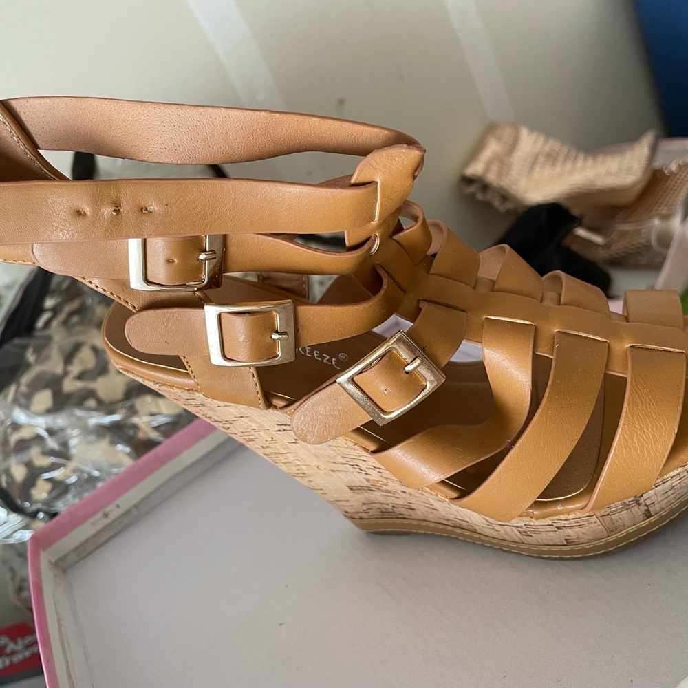 Cute wedges for spring
